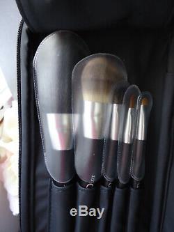 DIOR Professional Finish Backstage Brush Set Lux 19cm Faux Patent Case NewNo Box