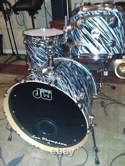 Dw collectors series drum set twisted black oyster finish ply
