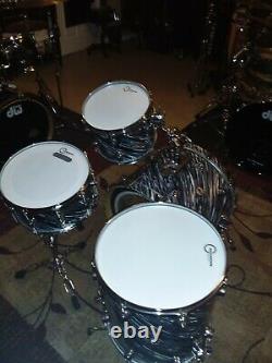 Dw collectors series drum set twisted black oyster finish ply