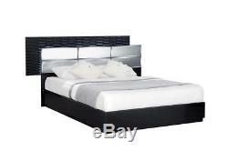 High-gloss Black Finish Queen Size Bedroom Set 5Pcs MANHATTAN Global USA