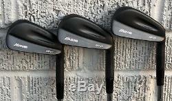 Mizuno MP 67 Forged Iron Set (4-PW) NICE RH Xtreme Black Finish SCRG