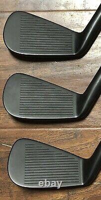 TaylorMade P7TW Forged Iron Set (4-PW) Xtreme Dark Finish Black KBS Tour 130