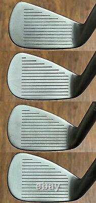 Titleist 735 CM Forged Iron Set (4-PW) RH Xtreme Dark Finish LLGFT